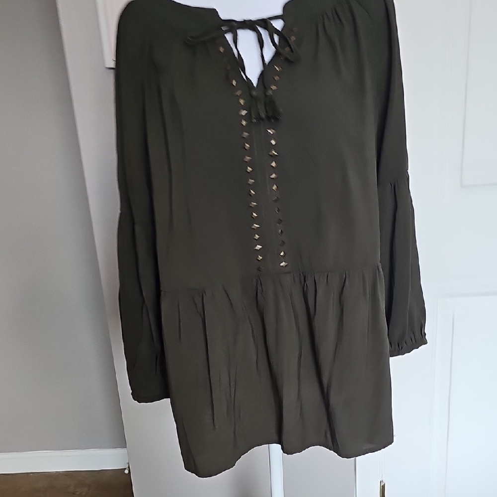 Liz Claiborne Dark Olive Tunic Top